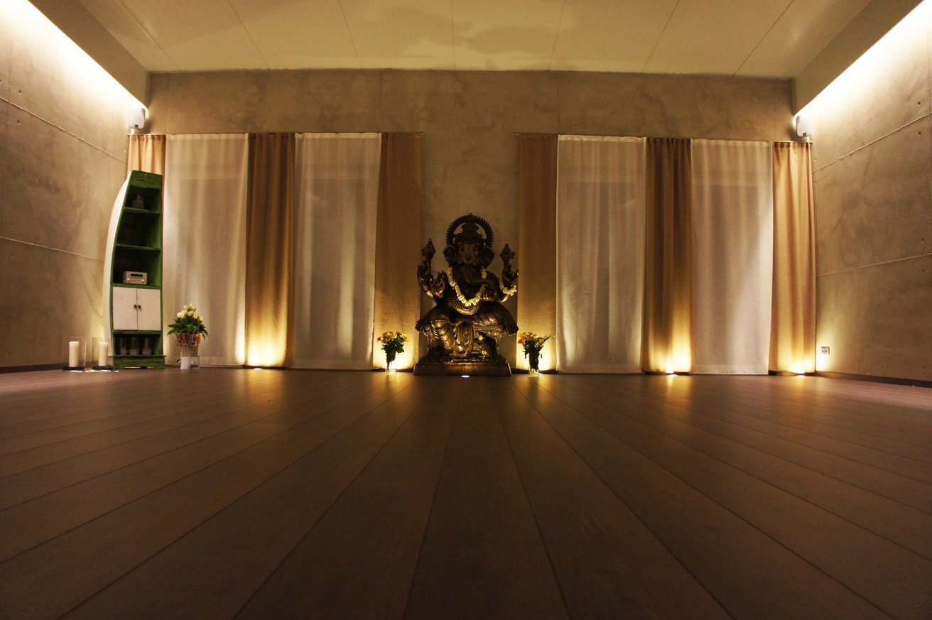 Meditation im Fitnessstudio von proactive Roth